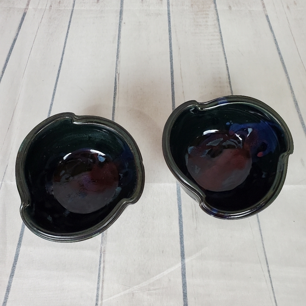 Handcrafted Studio Pottery Tri Point Cereal Bowls Splash Glaze Black Set  of 2